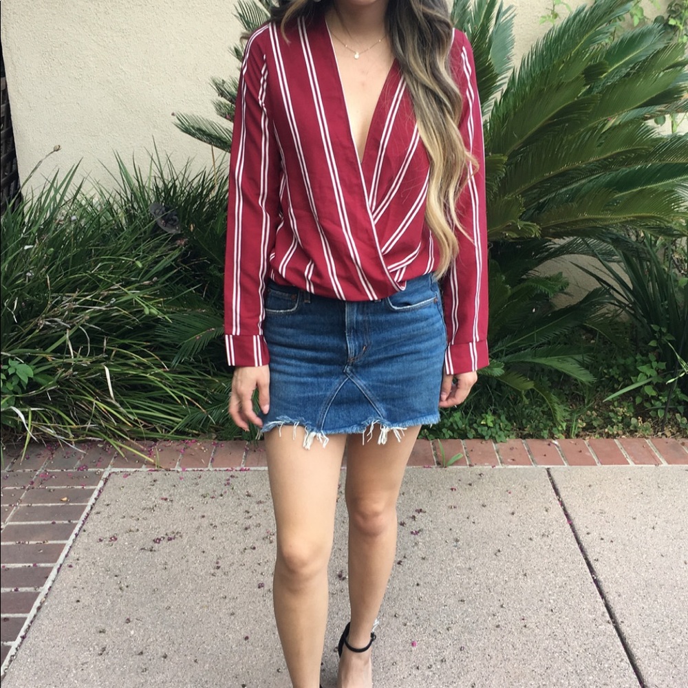 Burgundy v neck with stripes